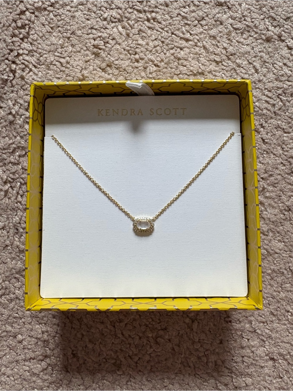 Kendra Scott Gold Chelsea Boxed Necklace - Picture 2 of 7